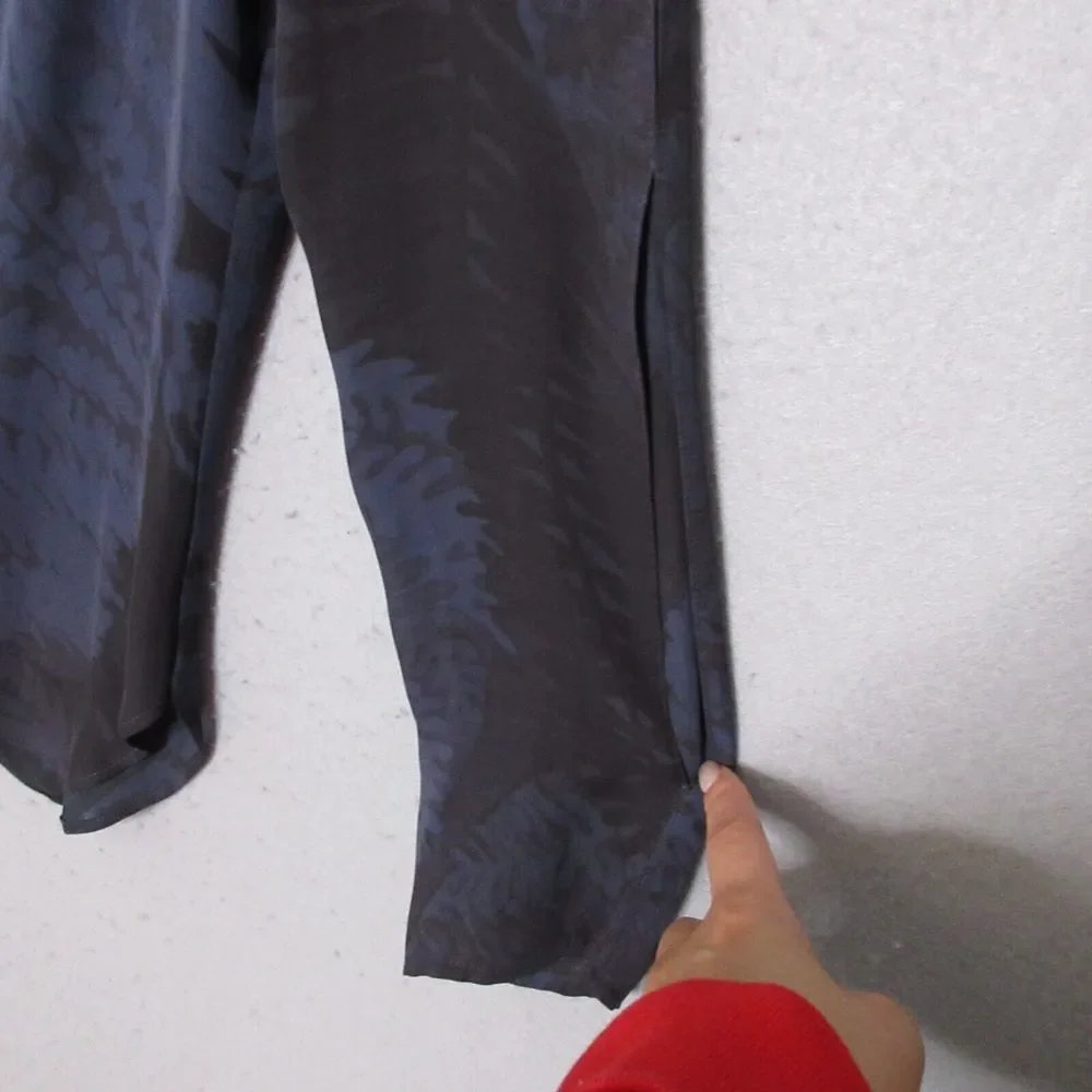 Raquel Allerga Top 1 or‎ Medium Silk Split Slv Contemporary Luxury Button
